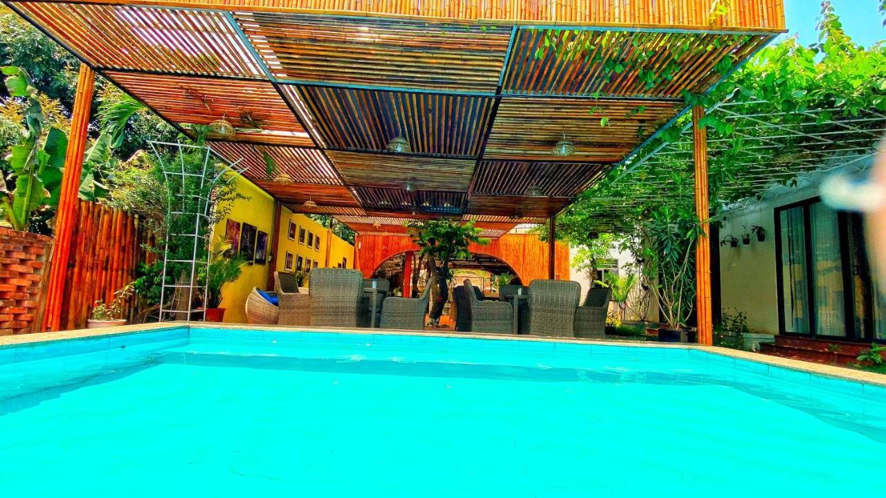 Commander Lodge Phong Nha Esterno foto