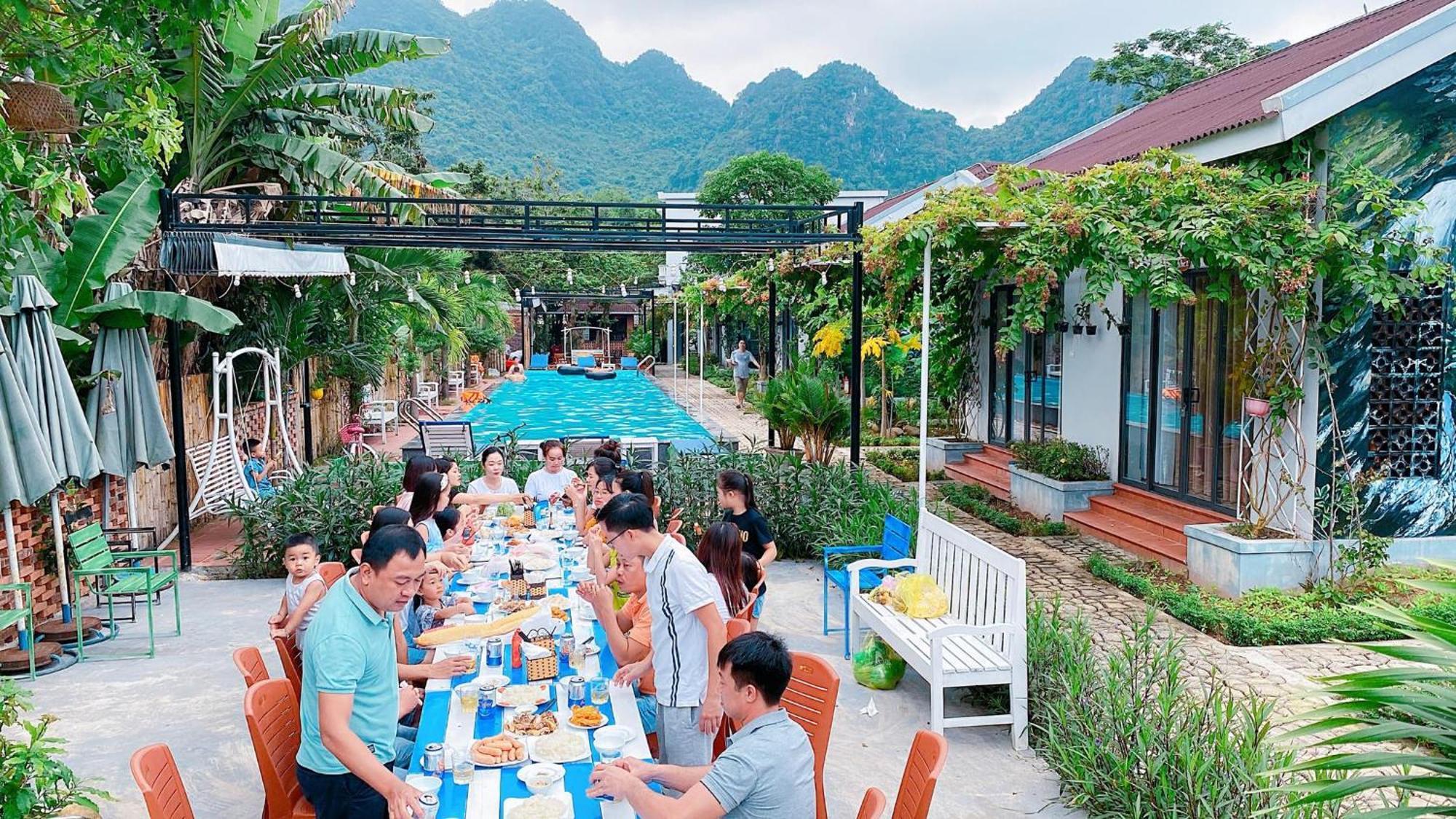 Commander Lodge Phong Nha Esterno foto
