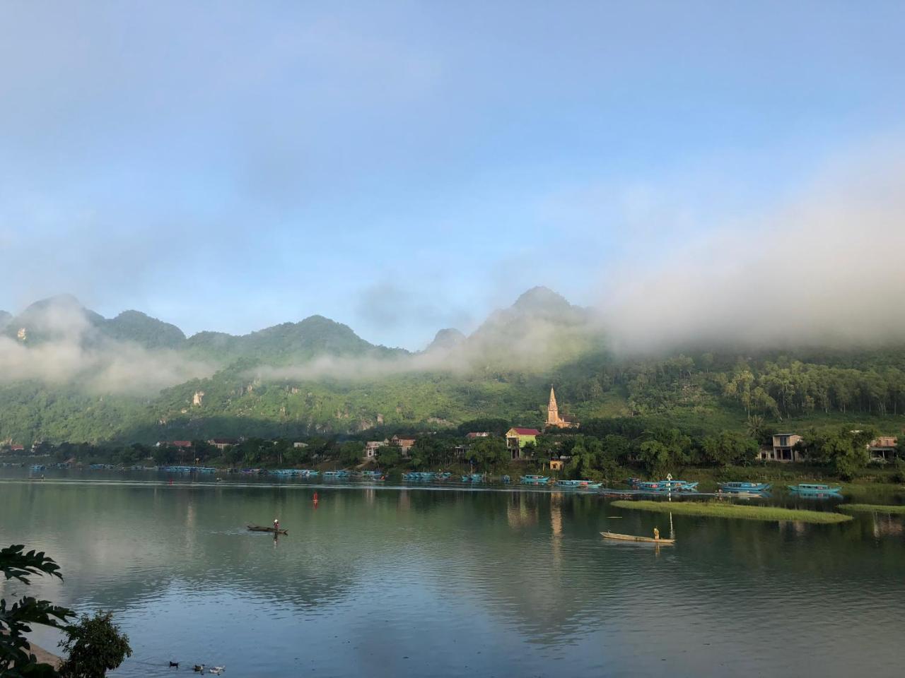 Commander Lodge Phong Nha Esterno foto
