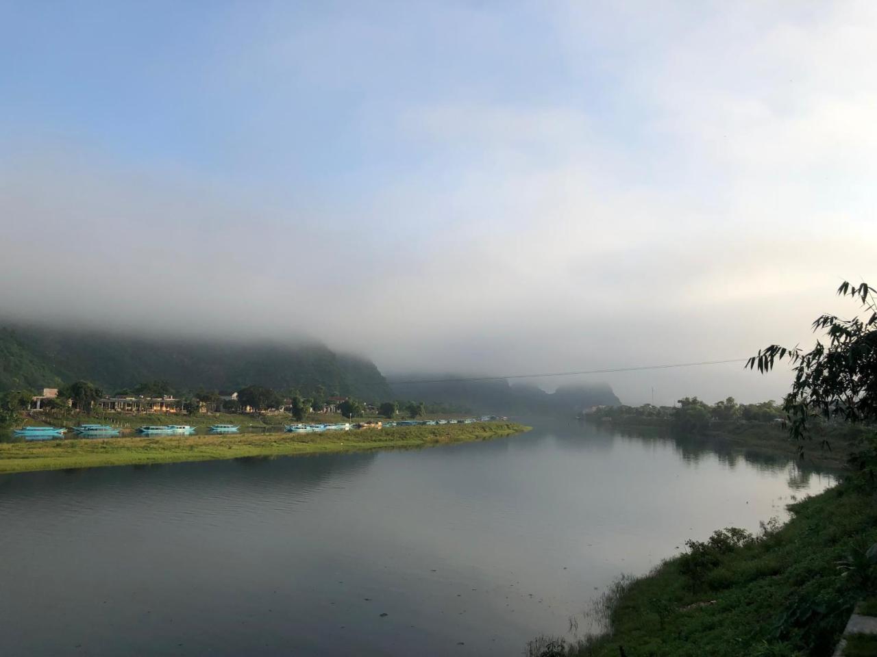 Commander Lodge Phong Nha Esterno foto