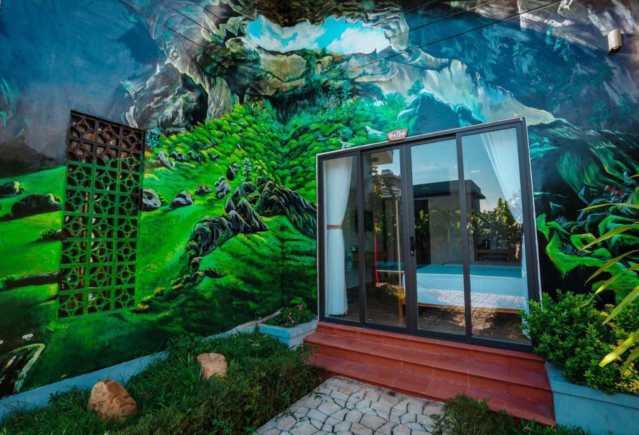 Commander Lodge Phong Nha Esterno foto